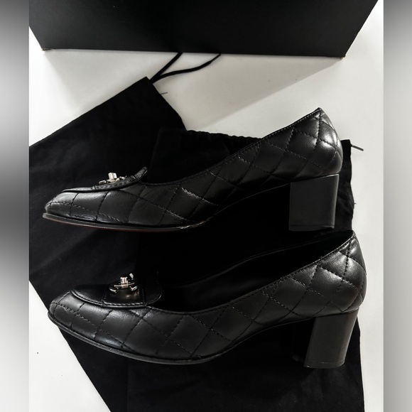Chanel Quilted Leather Pumps Black 37 block heel - Picture 4 of 9